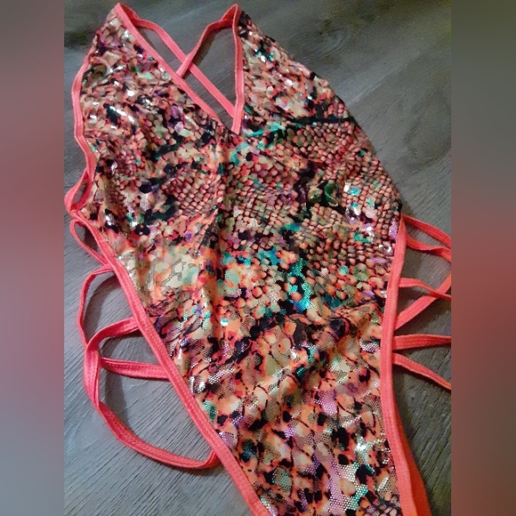 Custom Exotic Snakeskin Foil Print Suit - Picture 2 of 9